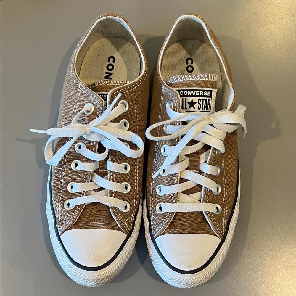 Converse Low Top